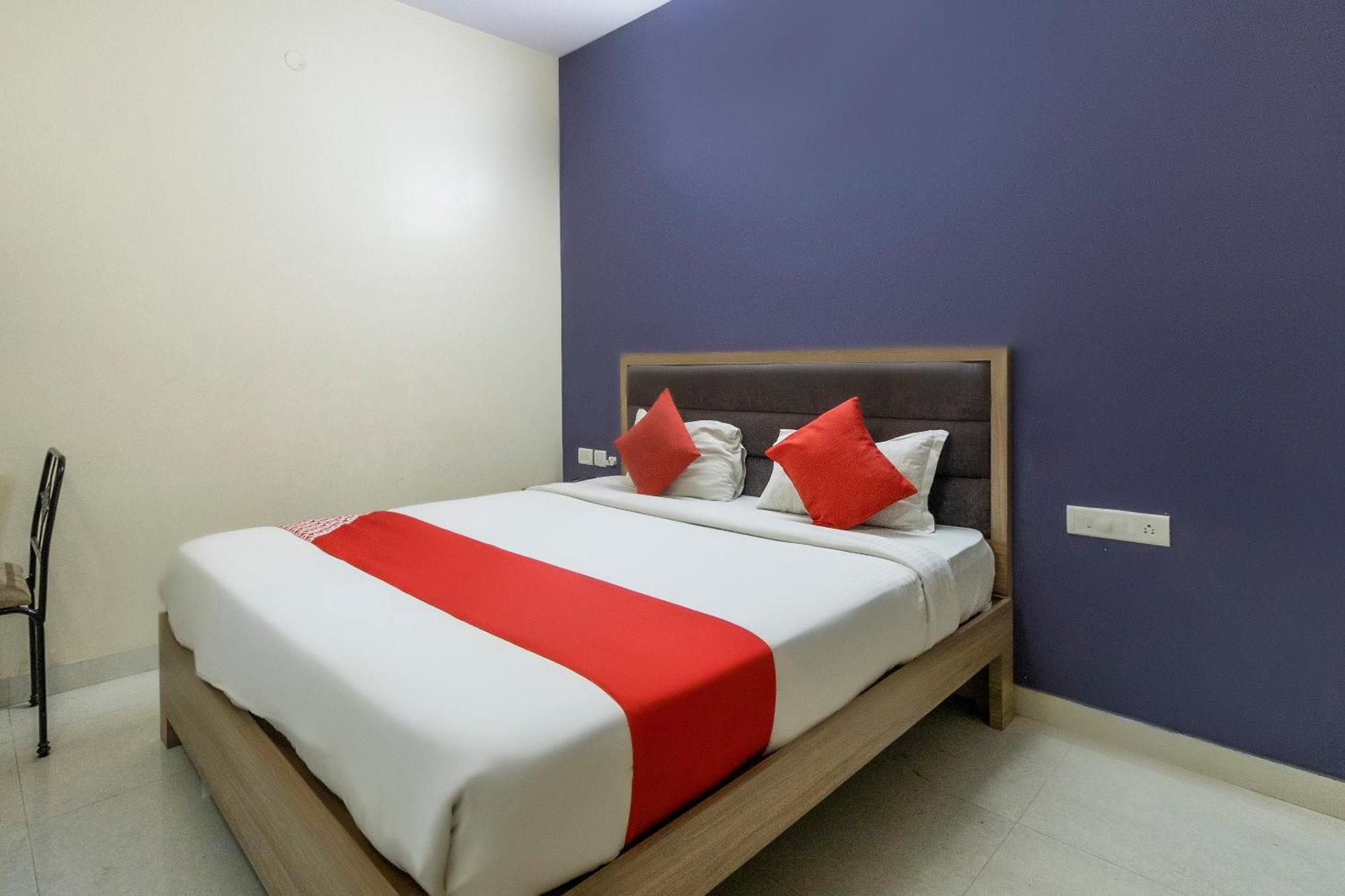 Hotel O Golden Inn Near Cubbon Park Bangalore Exterior foto
